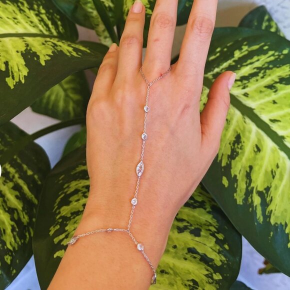 Silver Hand Chain Bracelet - Hand Chain Rings - Gold Hand Chain - Picture 4 of 4